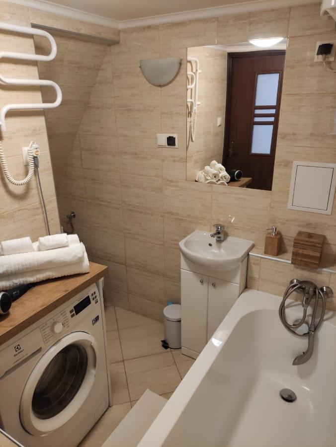 Apartament Lapacz Snow Przemyśl Buitenkant foto